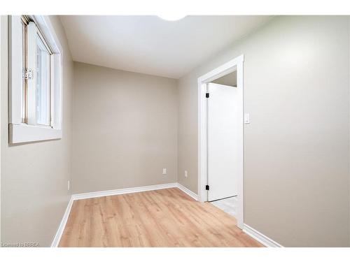 198 Sheridan Street, Brantford, ON - Indoor Photo Showing Other Room