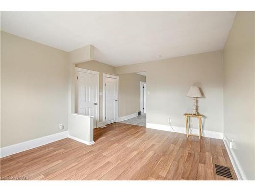 198 Sheridan Street, Brantford, ON - Indoor Photo Showing Other Room