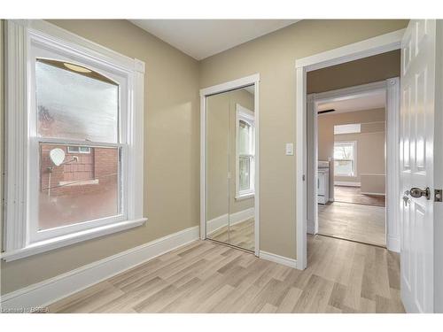 198 Sheridan Street, Brantford, ON - Indoor Photo Showing Other Room