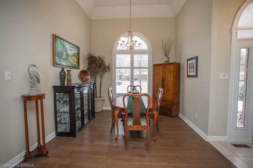 15 Burton Avenue, Mount Pleasant, ON - Indoor Photo Showing Dining Room