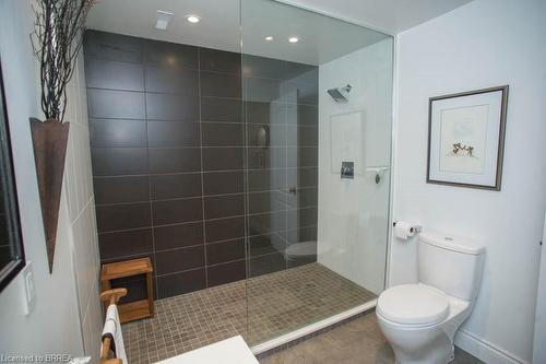 15 Burton Avenue, Mount Pleasant, ON - Indoor Photo Showing Bathroom