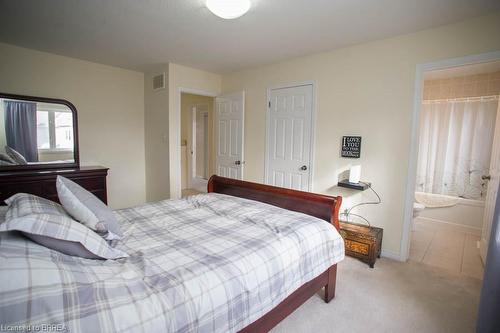 231 Blackburn Drive, Brantford, ON - Indoor Photo Showing Bedroom