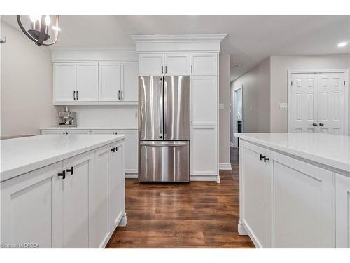 89 Court Drive, Paris, ON - Indoor Photo Showing Kitchen