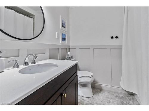 89 Court Drive, Paris, ON - Indoor Photo Showing Bathroom