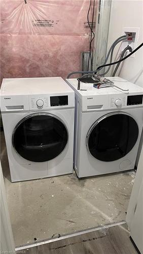 Lower-20 Davidson Court, Brantford, ON - Indoor Photo Showing Laundry Room