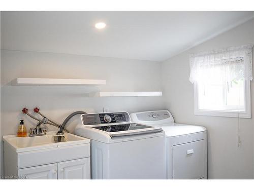 148 Wilkes Street, Brantford, ON - Indoor Photo Showing Laundry Room