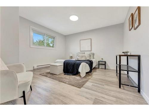 44 Raleigh Street, Brantford, ON - Indoor Photo Showing Bedroom