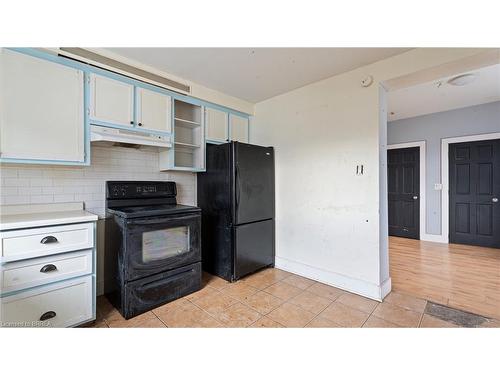 311 Sheridan Street, Brantford, ON - Indoor Photo Showing Kitchen