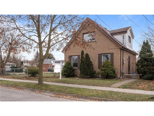 311 Sheridan Street, Brantford, ON - Outdoor