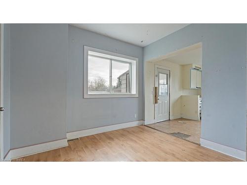 311 Sheridan Street, Brantford, ON - Indoor Photo Showing Other Room