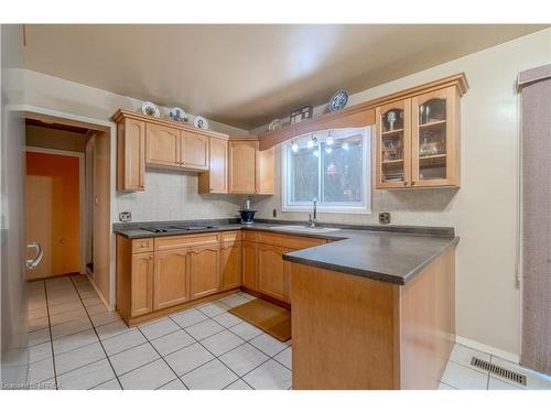 124 Madden Street, Brantford, ON - Indoor Photo Showing Kitchen