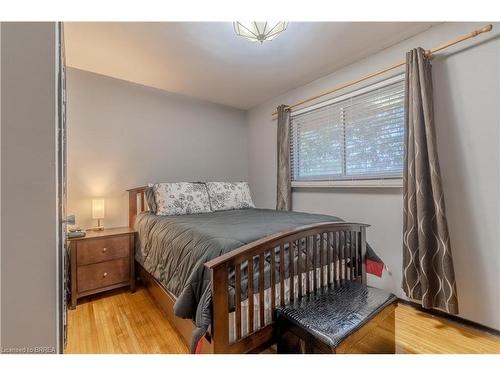 124 Madden Street, Brantford, ON - Indoor Photo Showing Bedroom