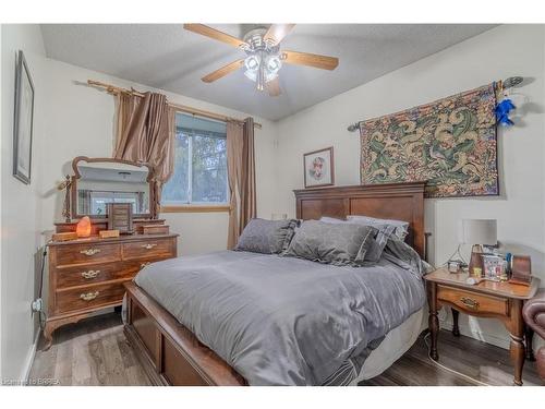 124 Madden Street, Brantford, ON - Indoor Photo Showing Bedroom