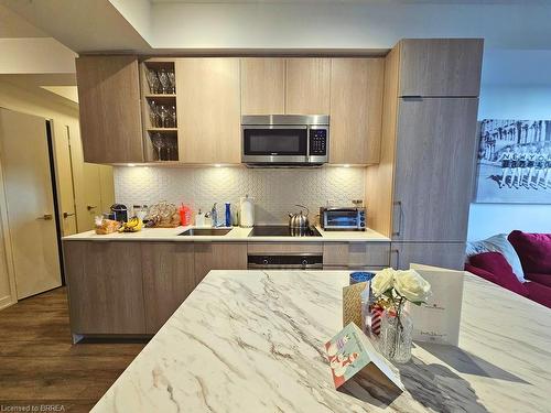 802-50 Ordnance Street, Toronto, ON - Indoor Photo Showing Kitchen