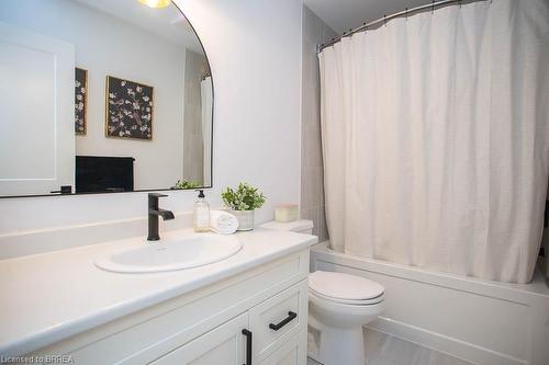 33 June Callwood Way, Brantford, ON - Indoor Photo Showing Bathroom