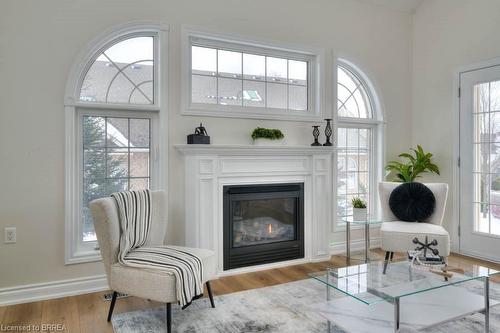 22-50 Bryan Court, Kitchener, ON - Indoor Photo Showing Living Room With Fireplace