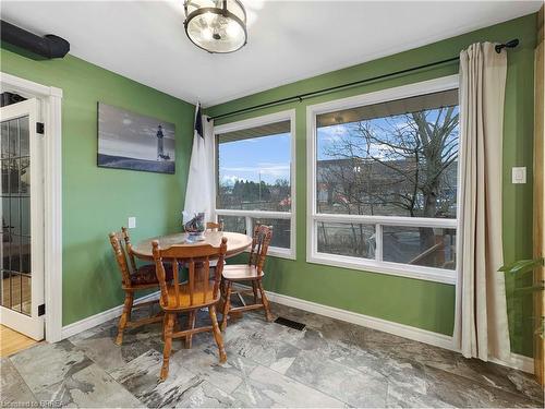 84 Scenic Wood Crescent, Kitchener, ON - Indoor Photo Showing Dining Room