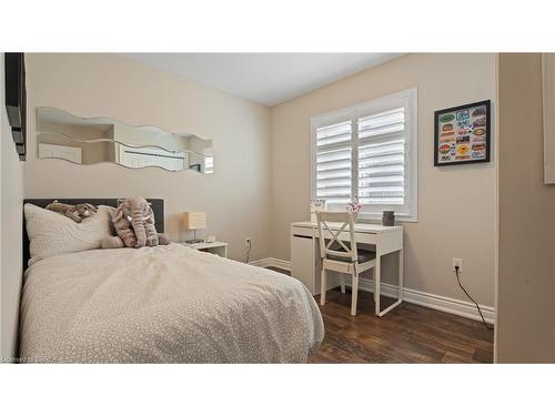 45 Waldie Crescent, Brantford, ON - Indoor Photo Showing Bedroom