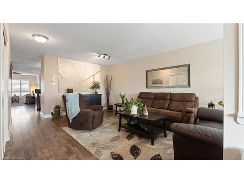 45 Waldie Crescent, Brantford, ON - Indoor Photo Showing Living Room