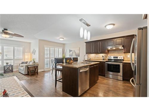 45 Waldie Crescent, Brantford, ON - Indoor Photo Showing Kitchen