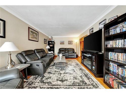 12 Allwood Street, Brantford, ON - Indoor Photo Showing Living Room