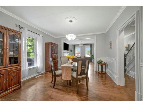 109 St Paul Avenue, Brantford, ON - Indoor Photo Showing Dining Room