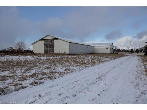 399 Pleasant Ridge Road, Brantford, ON - Outdoor