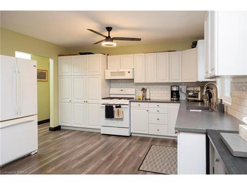 399 Pleasant Ridge Road, Brantford, ON - Indoor Photo Showing Kitchen