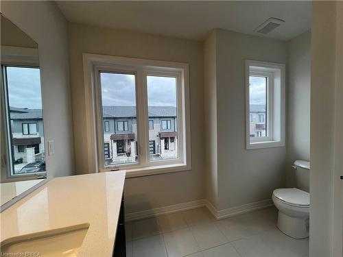 49-155 Equestrian Way, Cambridge, ON - Indoor Photo Showing Bathroom