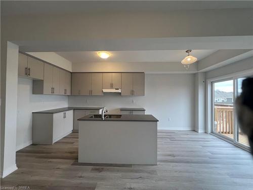 49-155 Equestrian Way, Cambridge, ON - Indoor Photo Showing Kitchen With Double Sink