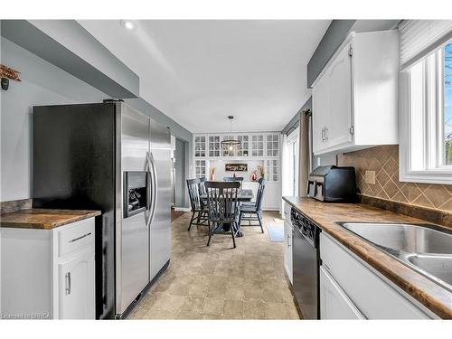 32 Kiev Boulevard, Brantford, ON - Indoor Photo Showing Kitchen With Double Sink