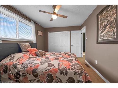 32 Kiev Boulevard, Brantford, ON - Indoor Photo Showing Bedroom