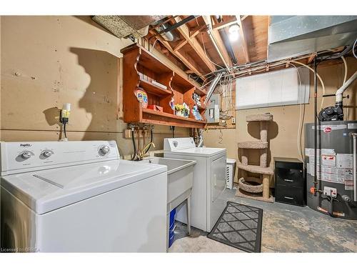 32 Kiev Boulevard, Brantford, ON - Indoor Photo Showing Laundry Room