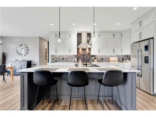 14 Hudson Drive, Brantford, ON - Indoor Photo Showing Kitchen With Upgraded Kitchen