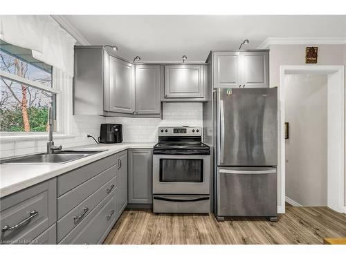 45 Marvin Avenue, Brantford, ON - Indoor Photo Showing Kitchen