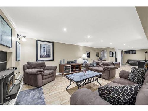 45 Marvin Avenue, Brantford, ON - Indoor Photo Showing Living Room