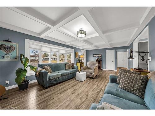 45 Marvin Avenue, Brantford, ON - Indoor Photo Showing Living Room