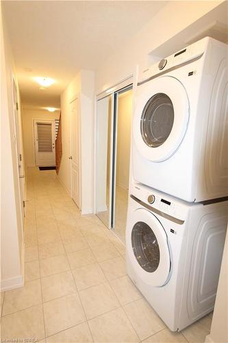 25 Baskett Street, Brantford, ON - Indoor Photo Showing Laundry Room