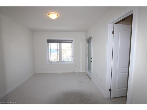 25 Baskett Street, Brantford, ON - Indoor Photo Showing Other Room