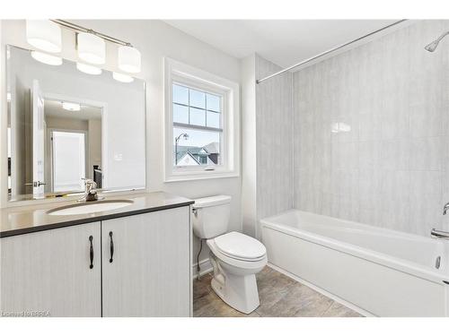 1085 Rippingale Trail, Peterborough, ON - Indoor Photo Showing Bathroom