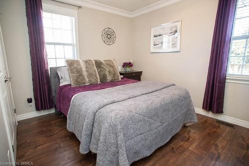 432 Nelson Street, Brantford, ON - Indoor Photo Showing Bedroom