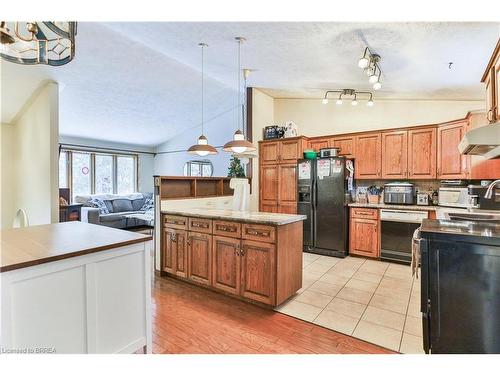 128 Aspen Street, Paris, ON - Indoor Photo Showing Kitchen