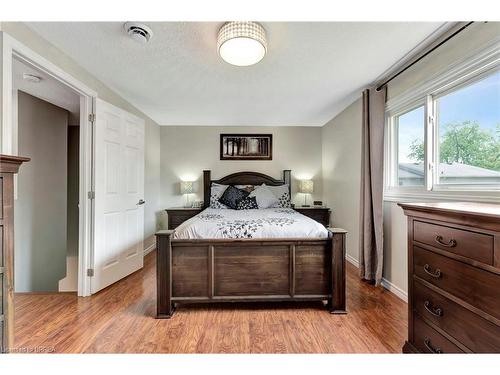 B-500 Grey Street, Brantford, ON - Indoor Photo Showing Bedroom