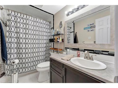 B-500 Grey Street, Brantford, ON - Indoor Photo Showing Bathroom