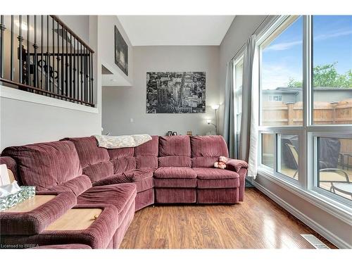 B-500 Grey Street, Brantford, ON - Indoor Photo Showing Living Room