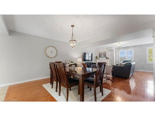 5-7 Southside Place, Hamilton, ON - Indoor Photo Showing Dining Room