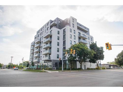 613-7 Erie Avenue, Brantford, ON - Outdoor With Balcony With Facade