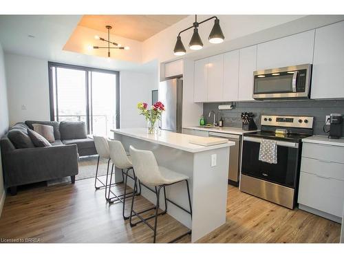 613-7 Erie Avenue, Brantford, ON - Indoor Photo Showing Kitchen With Stainless Steel Kitchen With Upgraded Kitchen