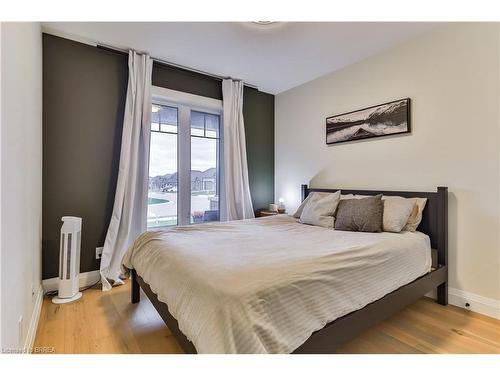 35 Hare Street, Waterford, ON - Indoor Photo Showing Bedroom