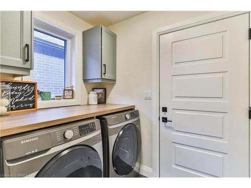 35 Hare Street, Waterford, ON - Indoor Photo Showing Laundry Room